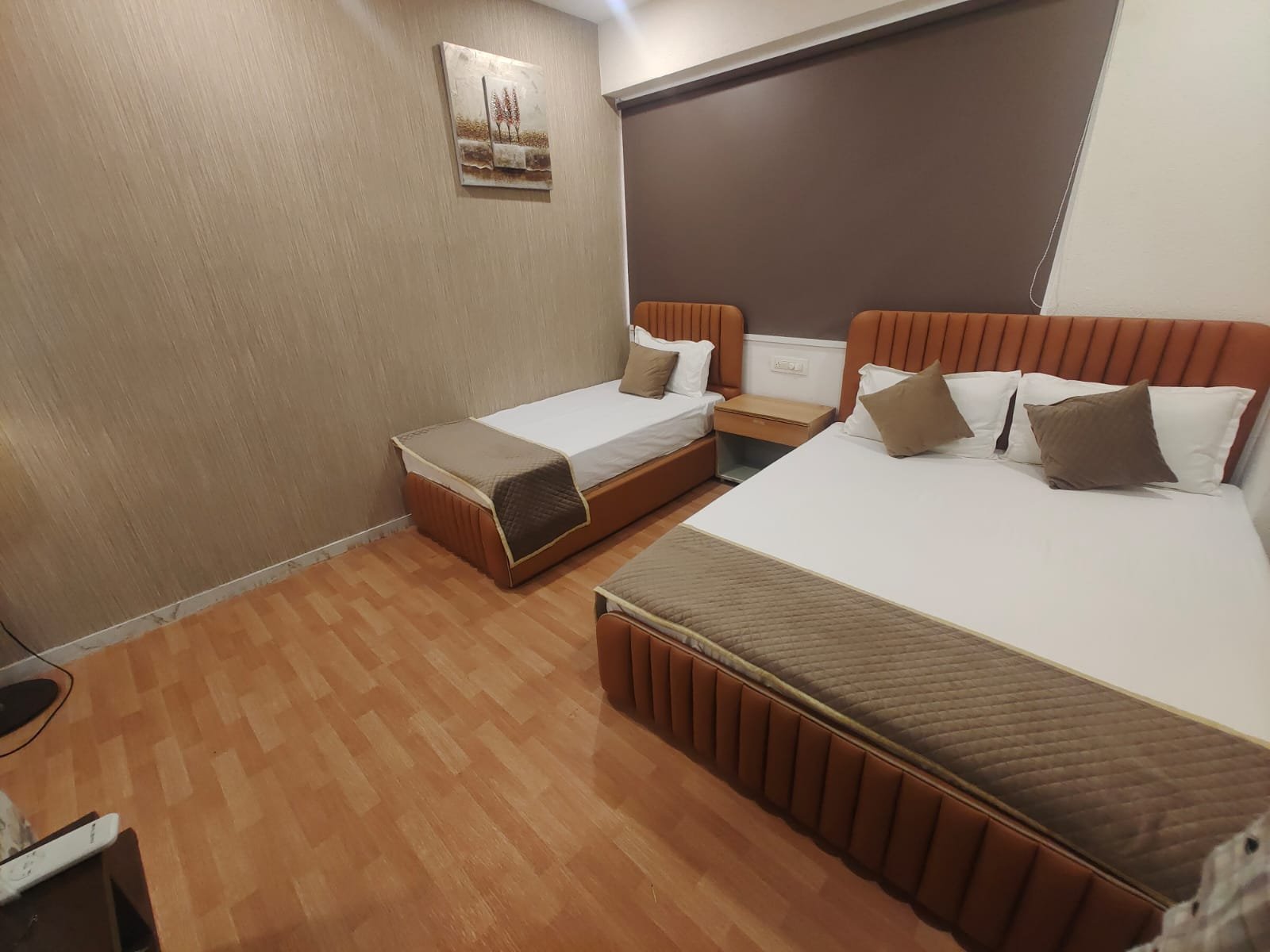SUPAR DELUXE ROOM